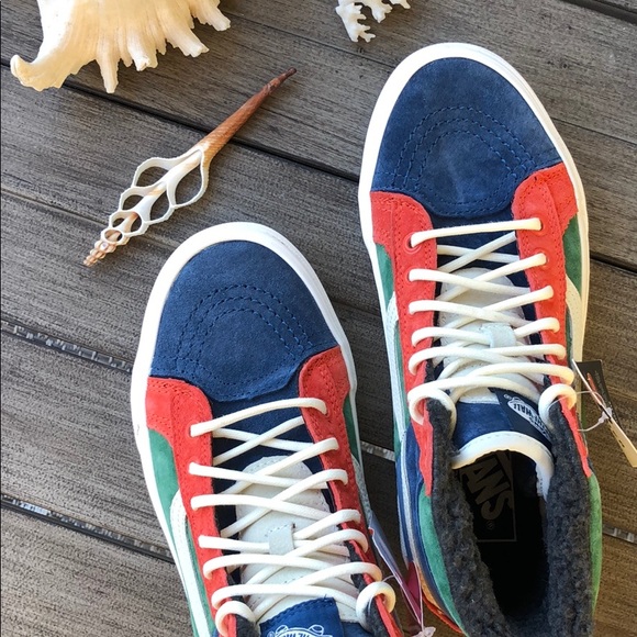 🌴🌼VANS- ALL WEATHER BOOTS🌼🌴 - Picture 8 of 14